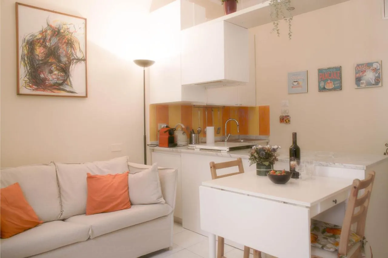 Bnbutler - Farini - Beautiful One Bedroom Apartment - Central Милан Италия