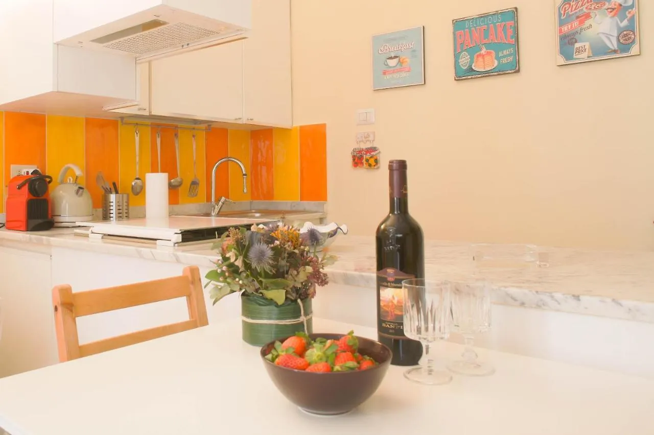 Bnbutler - Farini - Beautiful One Bedroom Apartment - Central Милан