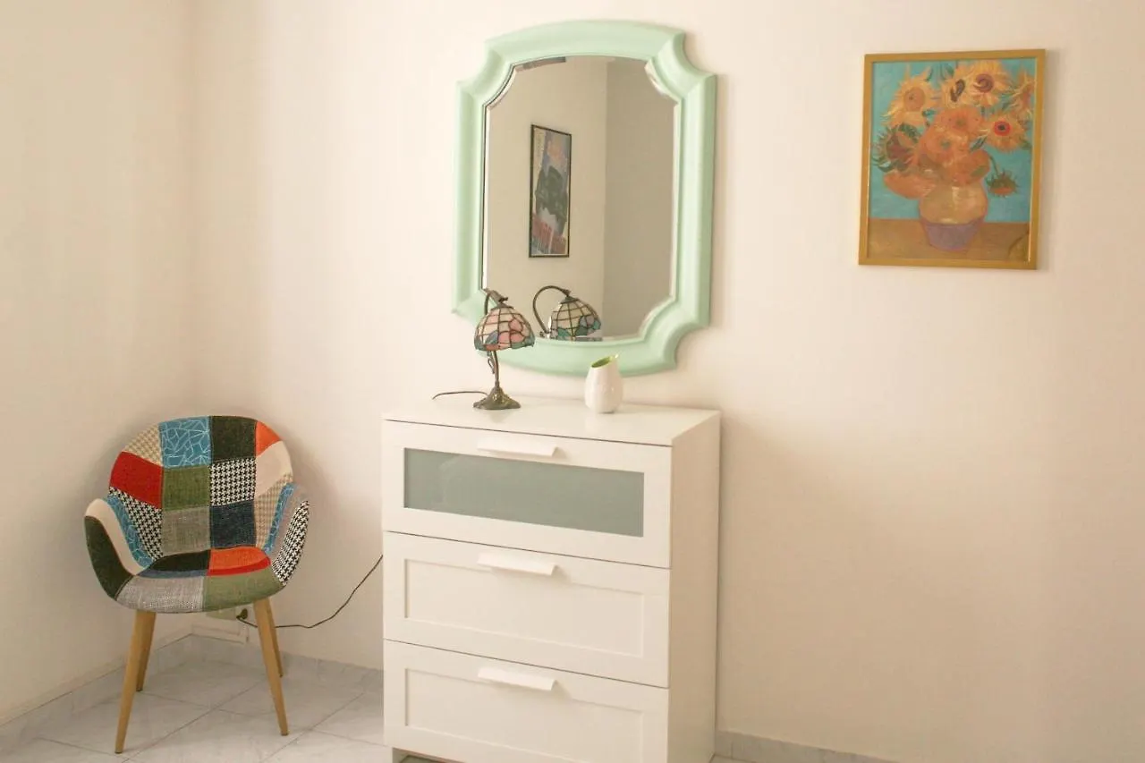Bnbutler - Farini - Beautiful One Bedroom Apartment - Central Милан